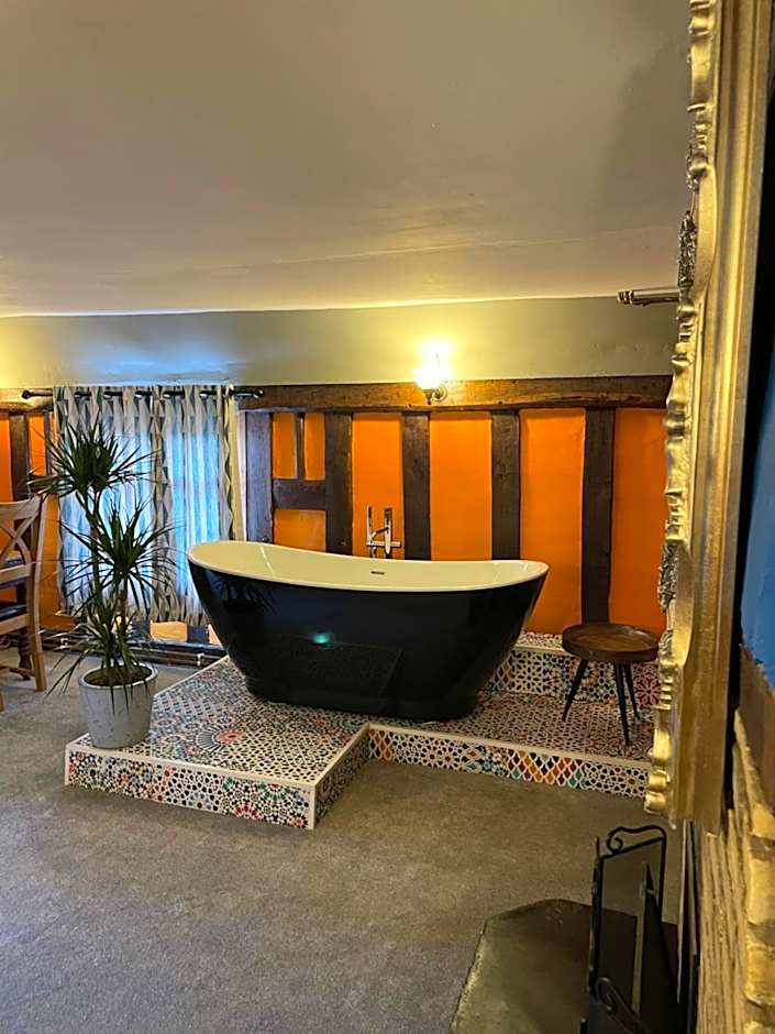 The Hole In The Wall