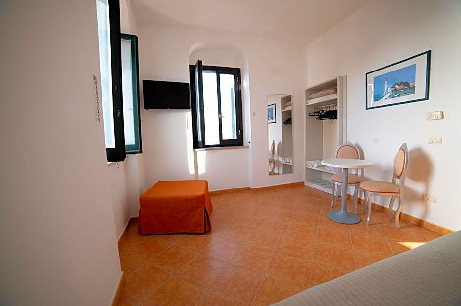 Hotel Villa A Mare