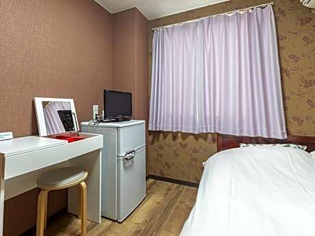 Standard Single Room with Shared Bathroom - Non-Smoking
