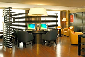 Sheraton Colonial Wakefield Hotel