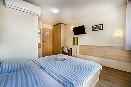Double or Twin Room with Balcony and Sea View