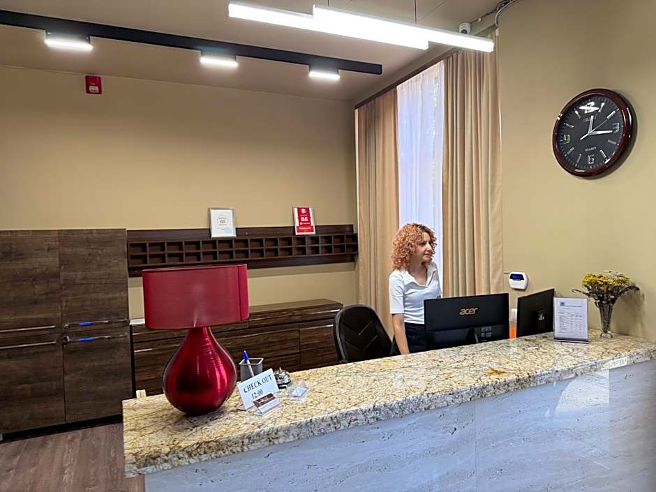 Yerevan Deluxe Hotel