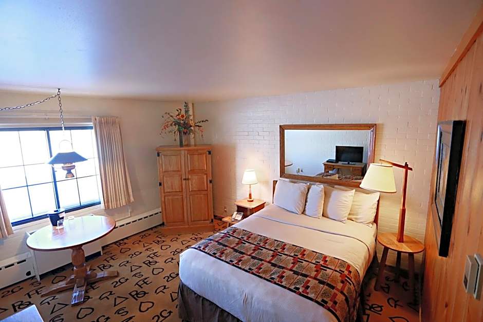 Dude Rancher Lodge