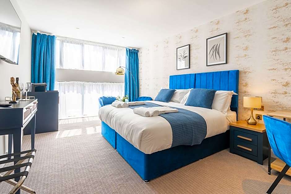 Photo 1 of 3 of Super 1 King Bed