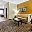 La Quinta Inn & Suites by Wyndham South Bend