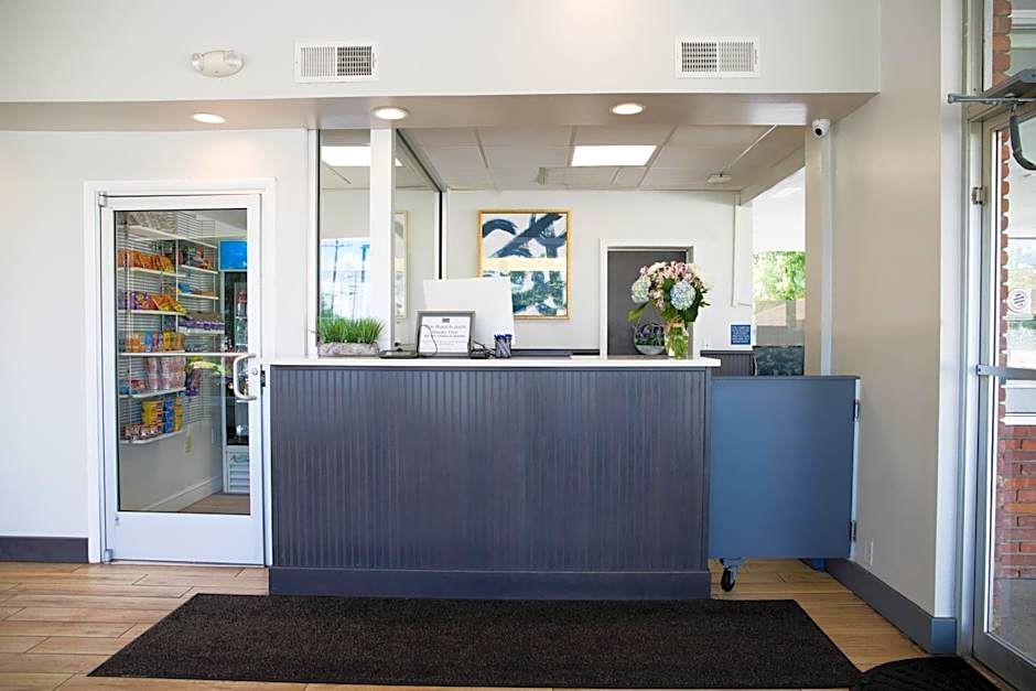 Crystal Inn Eatontown