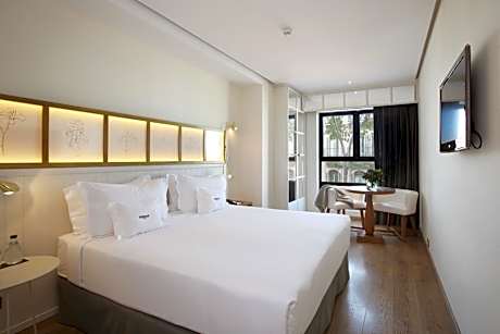 Triple Room (3 Adults)