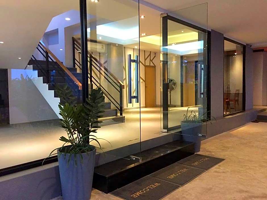 B Boutique Hotel