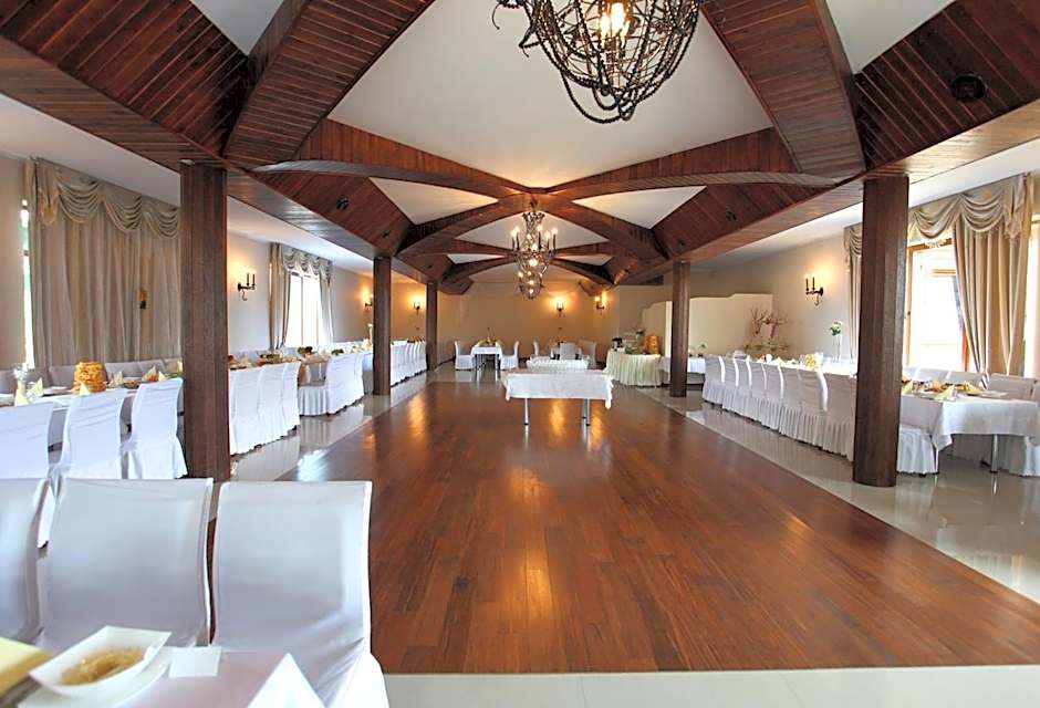 Gościniec pod Strzechą