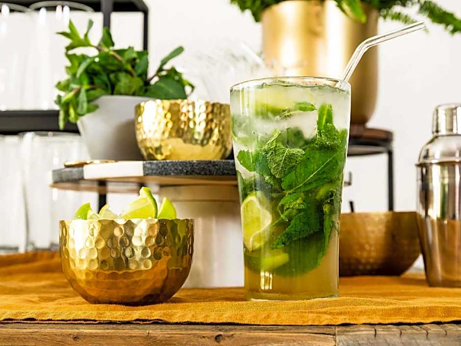 Ibis Hong Kong Central & Sheung Wan Hotel