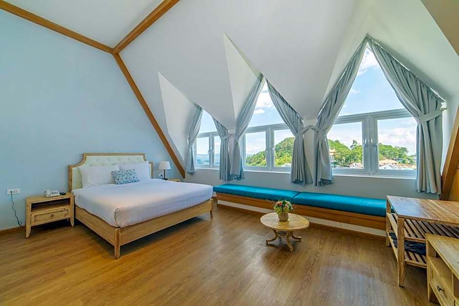 Dalat De Charme Village