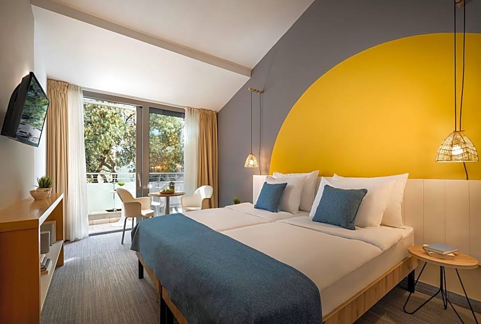 Club Dubrovnik Sunny Hotel by Valamar