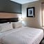 Candlewood Suites Guadalajara Galerias By IHG
