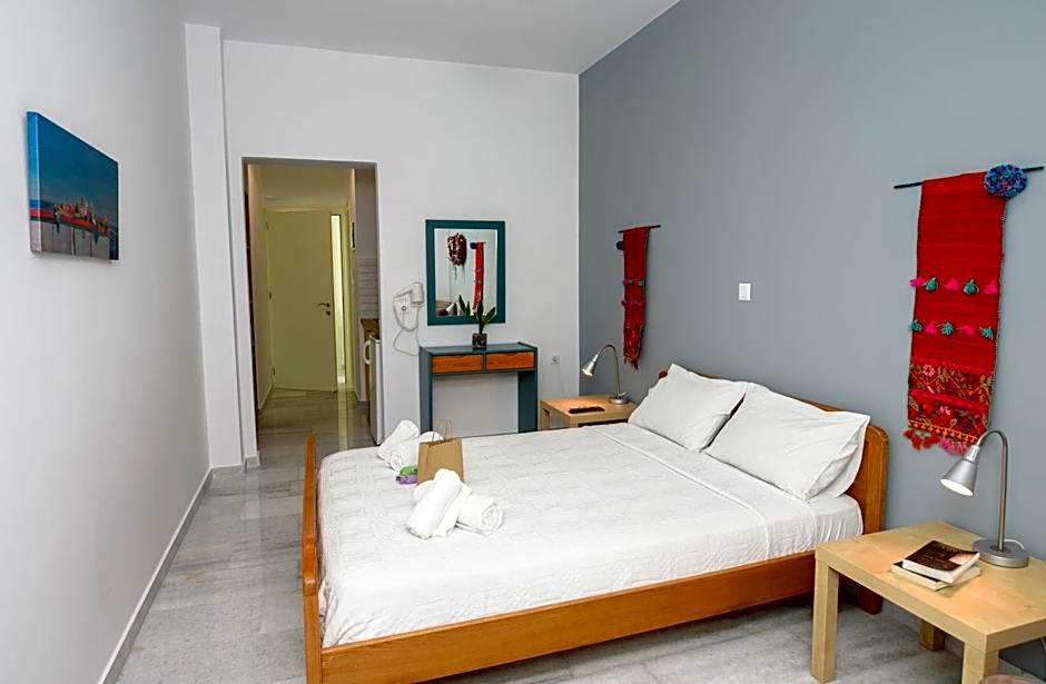 Porto Katapola Pension