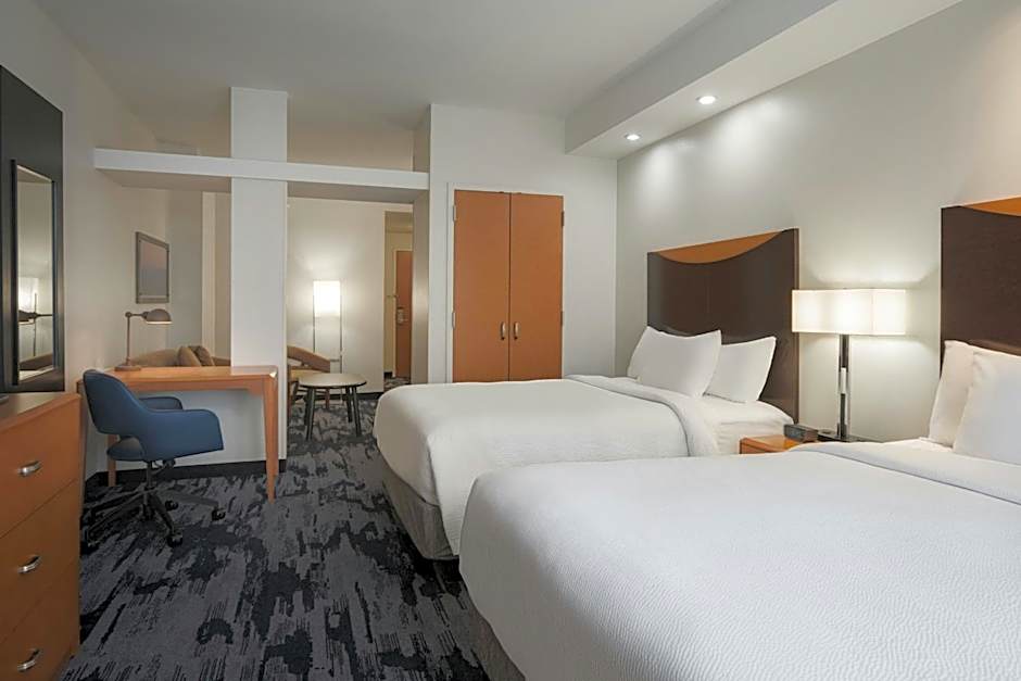 Fairfield Inn & Suites by Marriott Louisville East