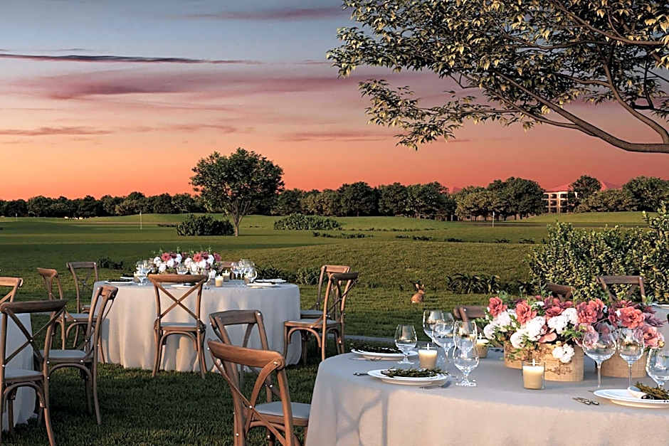 The Ritz-Carlton Naples, Tiburón