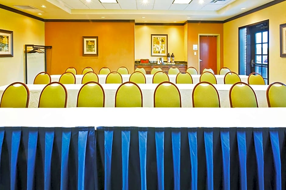 Holiday Inn Express Hotel & Suites Ooltewah Springs - Chattanooga By IHG