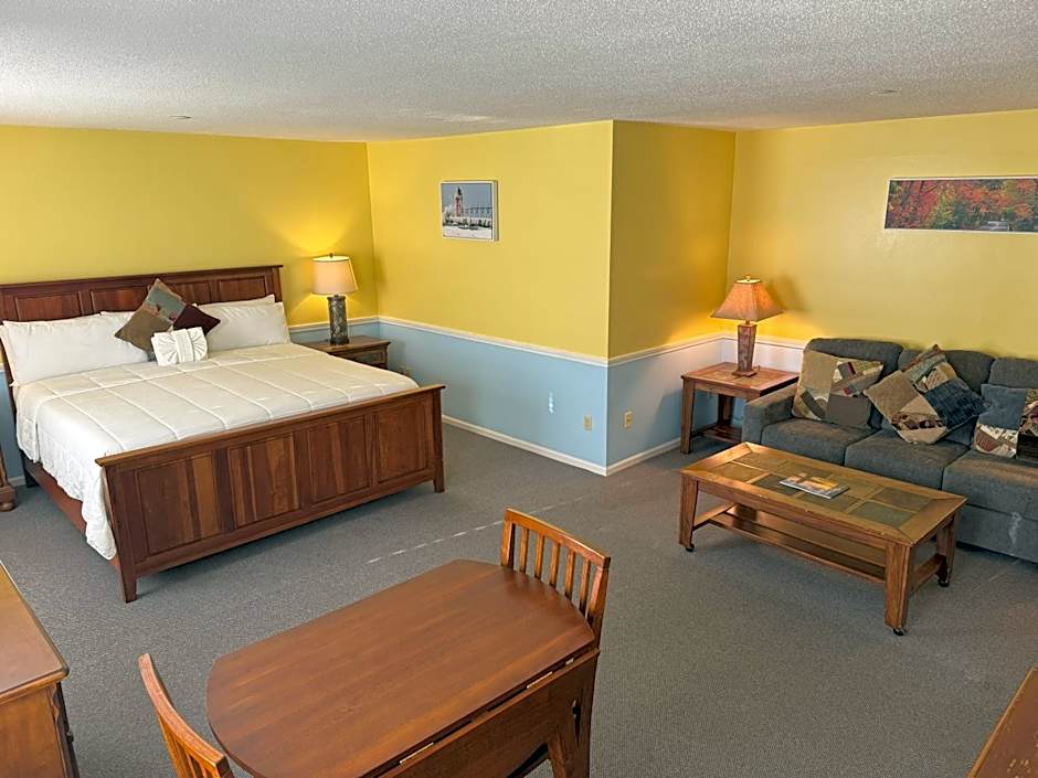 Old Harbor Inn