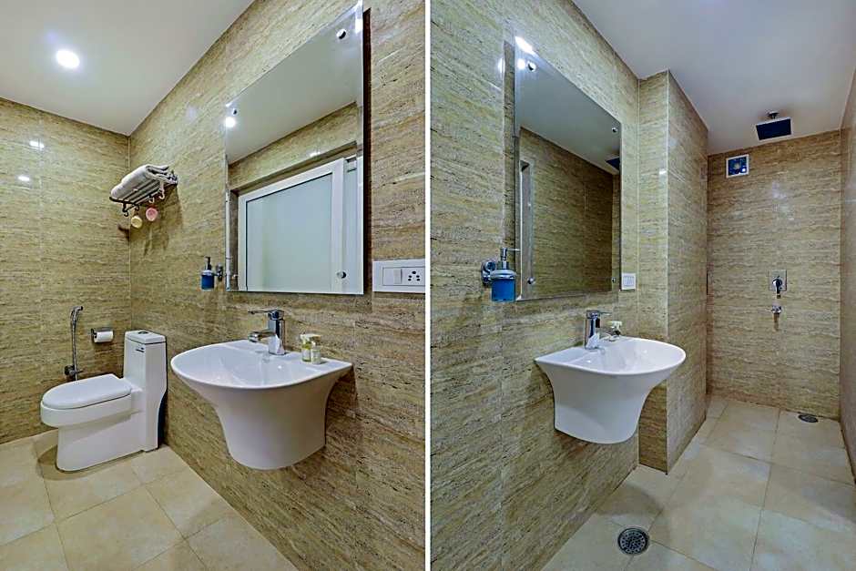 Capital O 2242 Hotel Yuvraj Deluxe