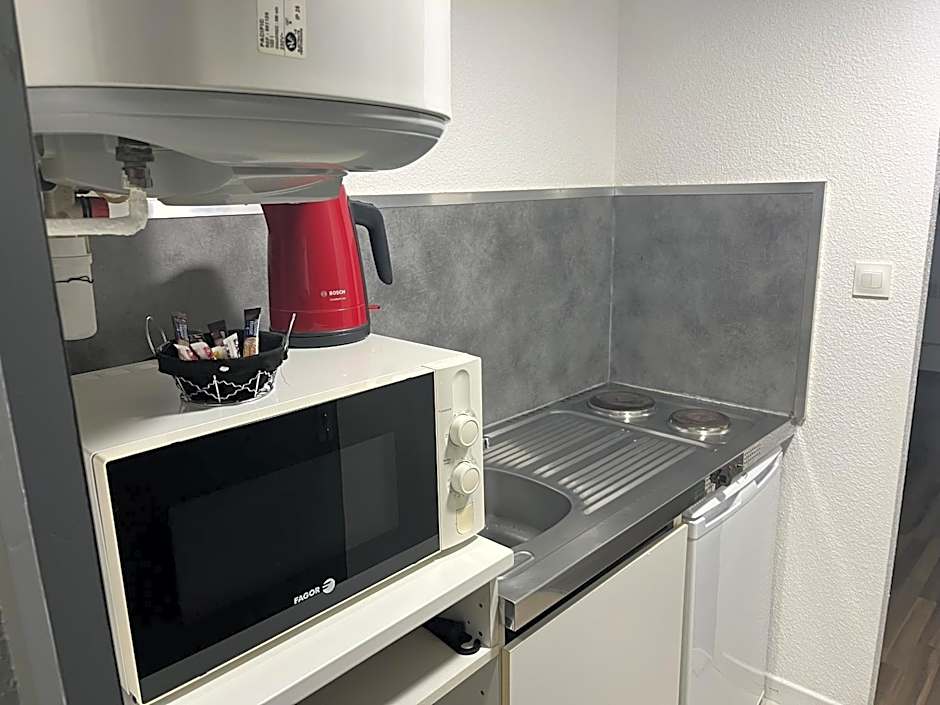 Studio/Hôtel Porte De France