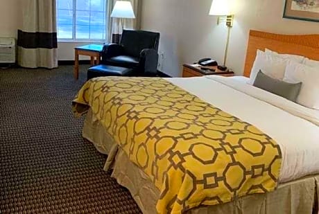 2 Double Beds Mobility/Hearing Impaired Accessible Room Non-Smoking