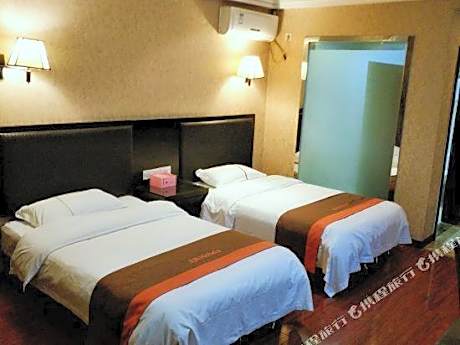 Shell Hotel (Fuzhou Dongxiang High-speed Railway Station, Longshan South Road)