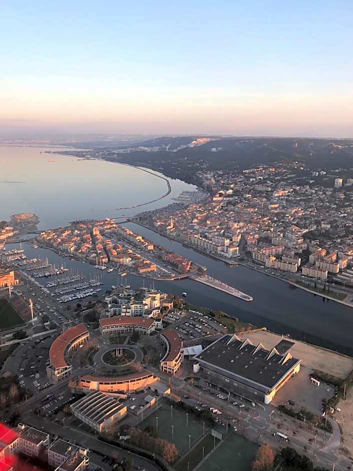 Kyriad Marseille Ouest - Martigues