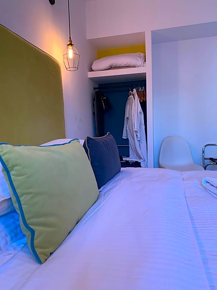 Blue Bottle Boutique Hotel