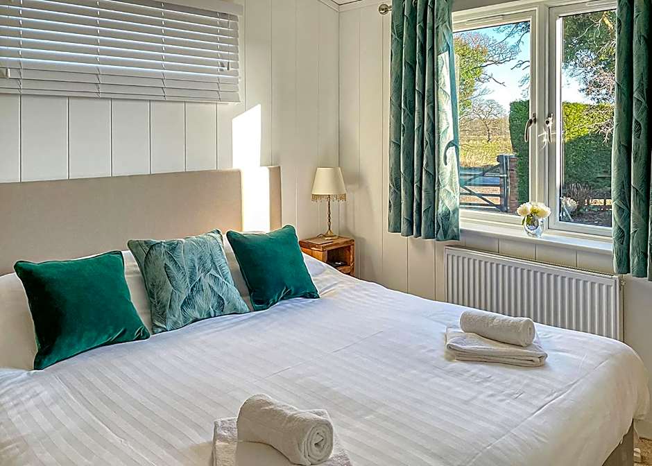 Hollybrook Lodges