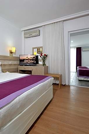 Family Room with Sea View