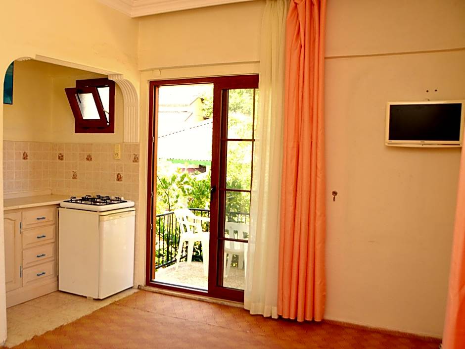 Cennet Hotel