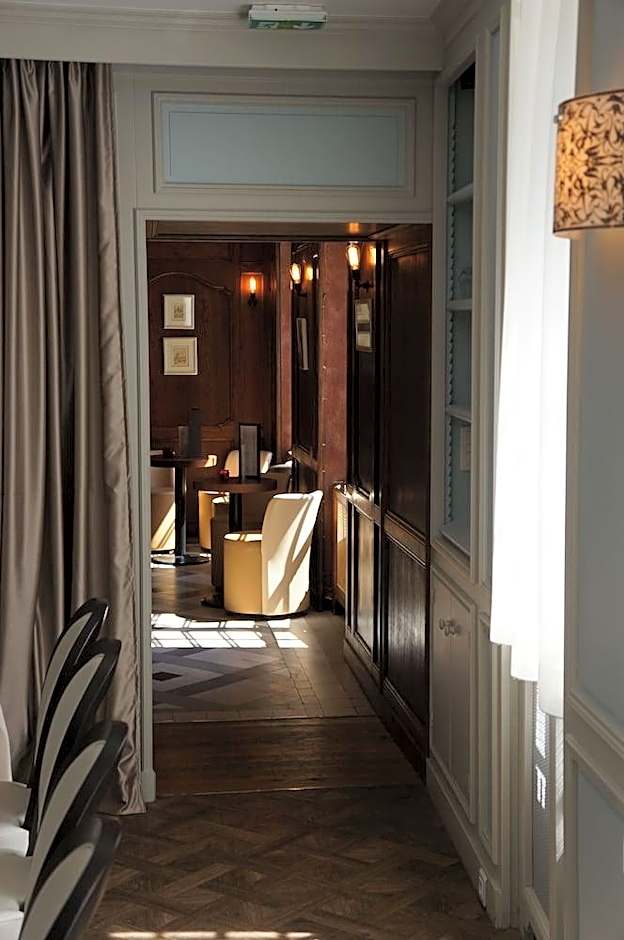 Hostellerie de la Porte Bellon