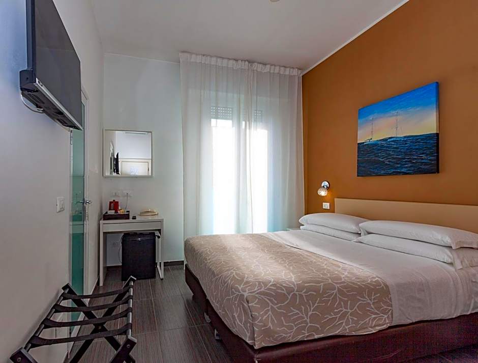 MoMo Seaview Hotel