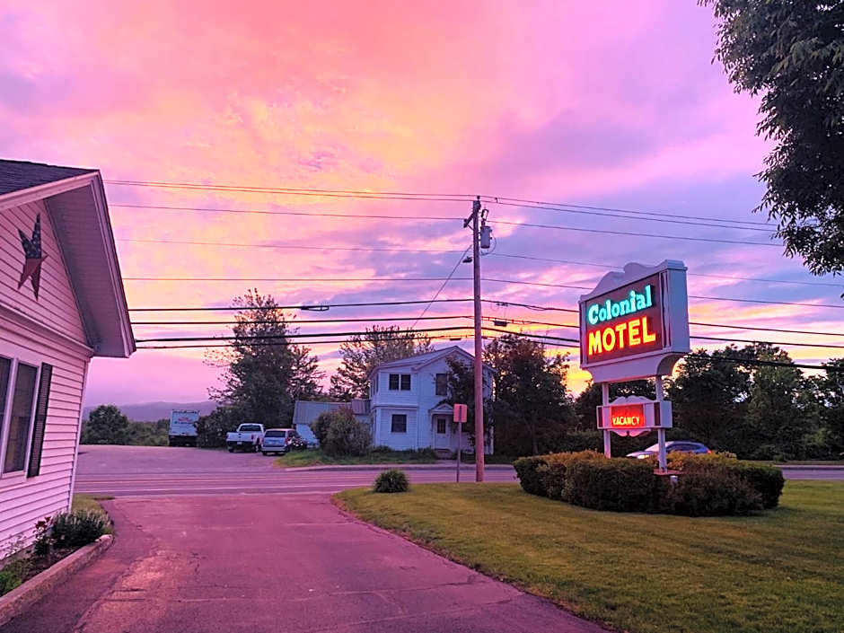 Colonial Motel