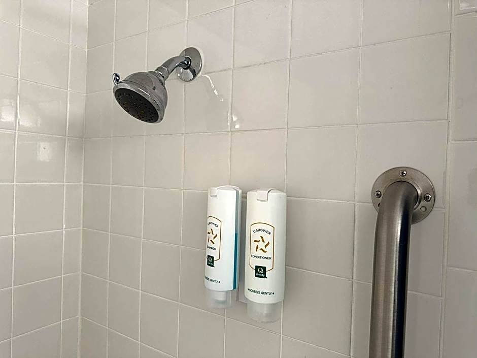 Quality Inn & Suites Everett