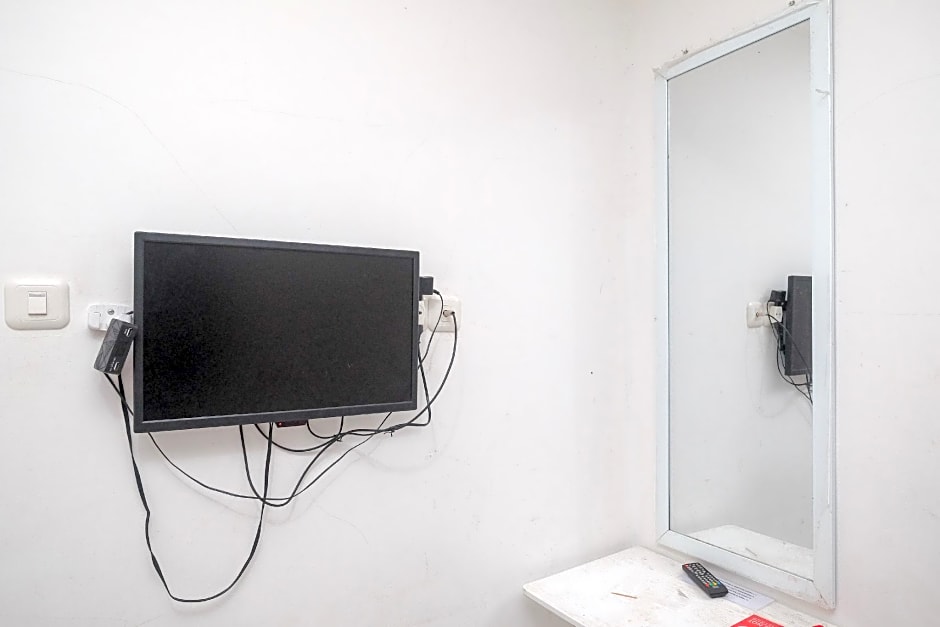 RedDoorz Syariah @ Griya Merbotan Demak