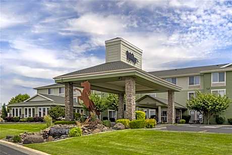 Best Western Bronco Inn