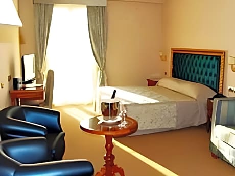 Suite Room