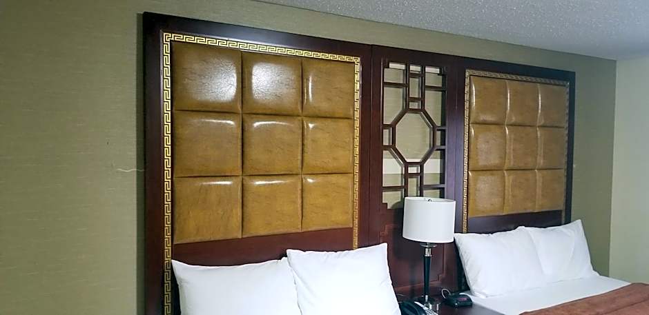 Baymont by Wyndham Montreal Airport