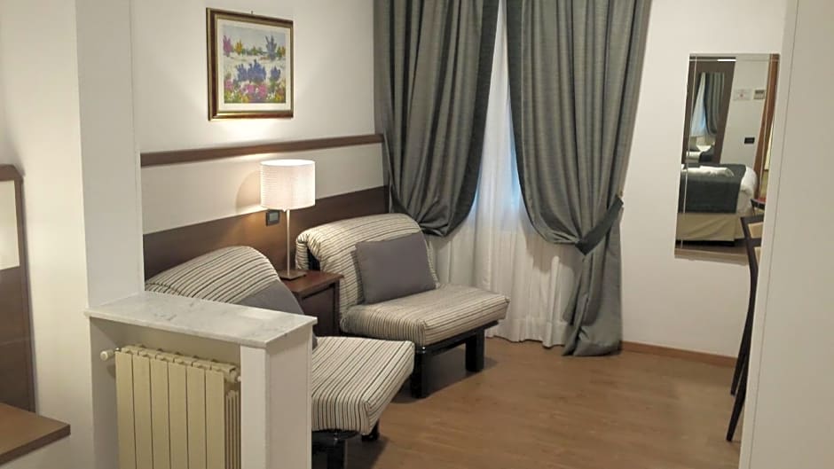 Coccodrillo Hotel & Apartments