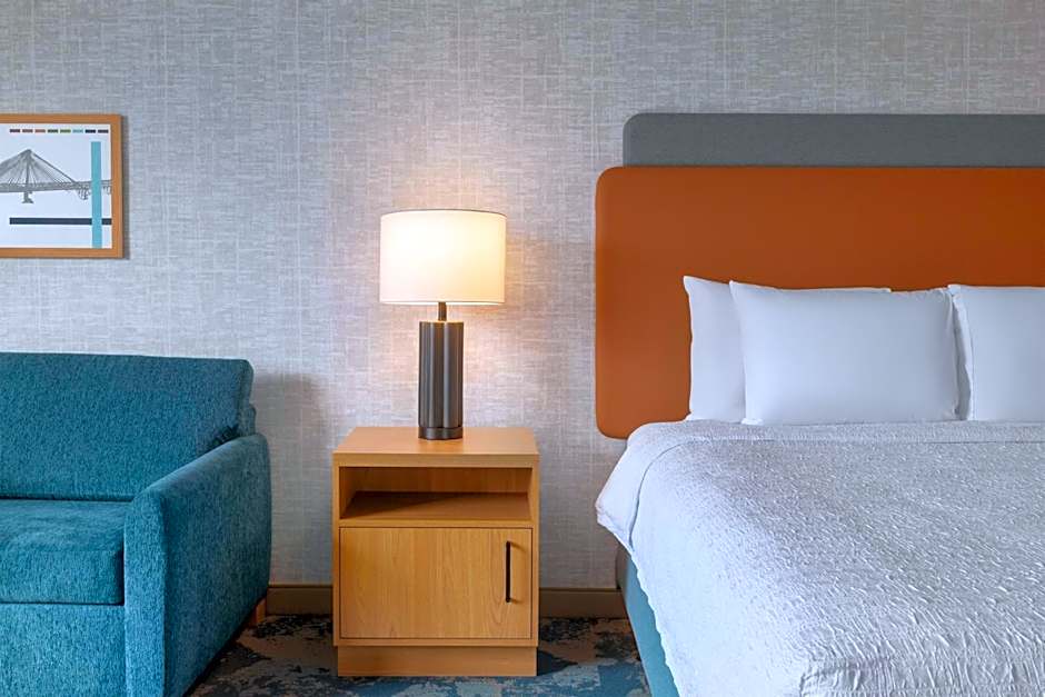 Hampton Inn & Suites by Hilton Langley-Surrey
