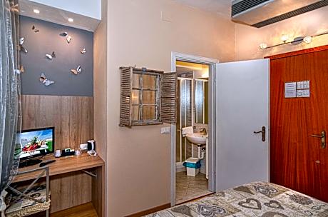 Small Double or Twin Room