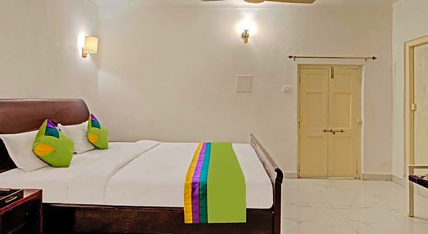 Hotel Meera