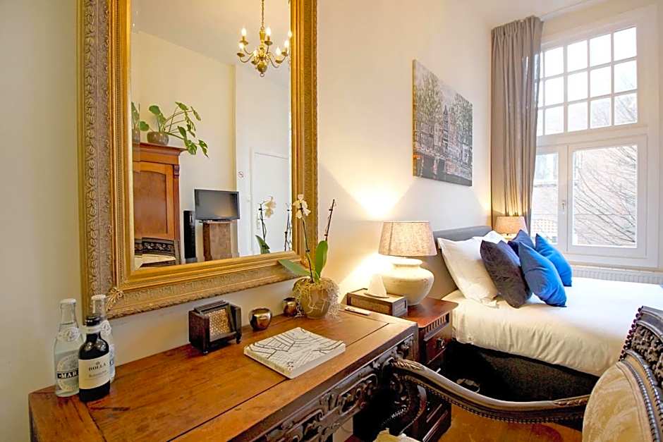 New monumental garden view Studio