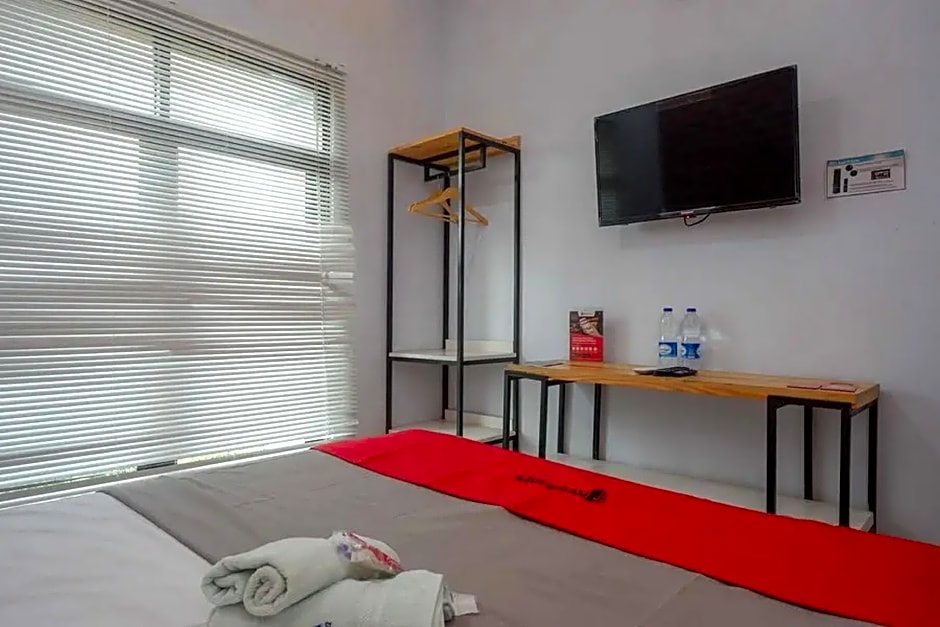 RedDoorz near Universitas Muhammadiyah Purwokerto 2