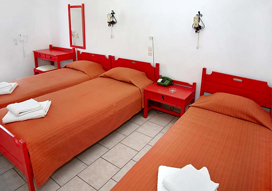 Asterias Hotel - Seafront