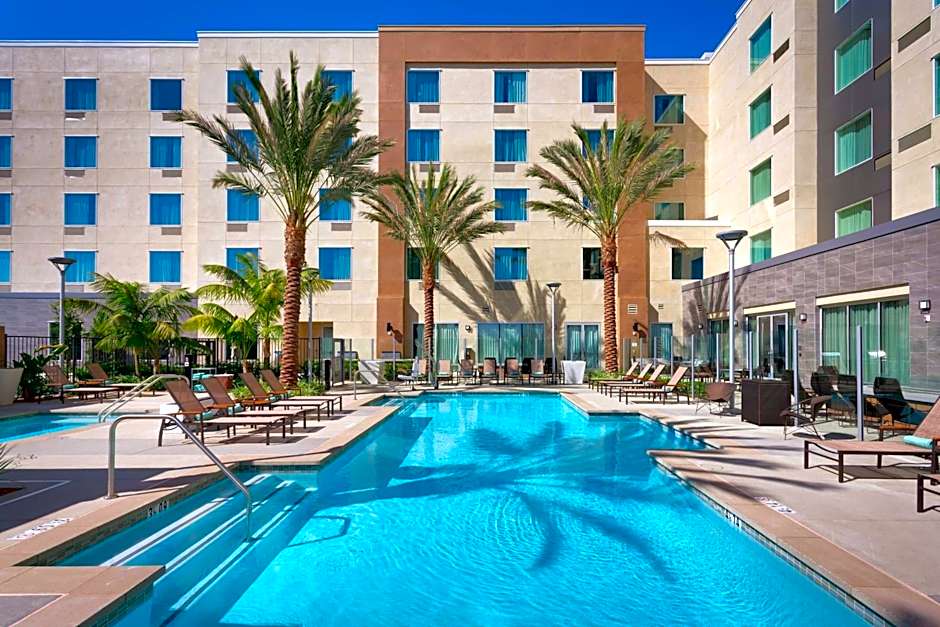 Courtyard by Marriott Los Angeles LAX/Hawthorne