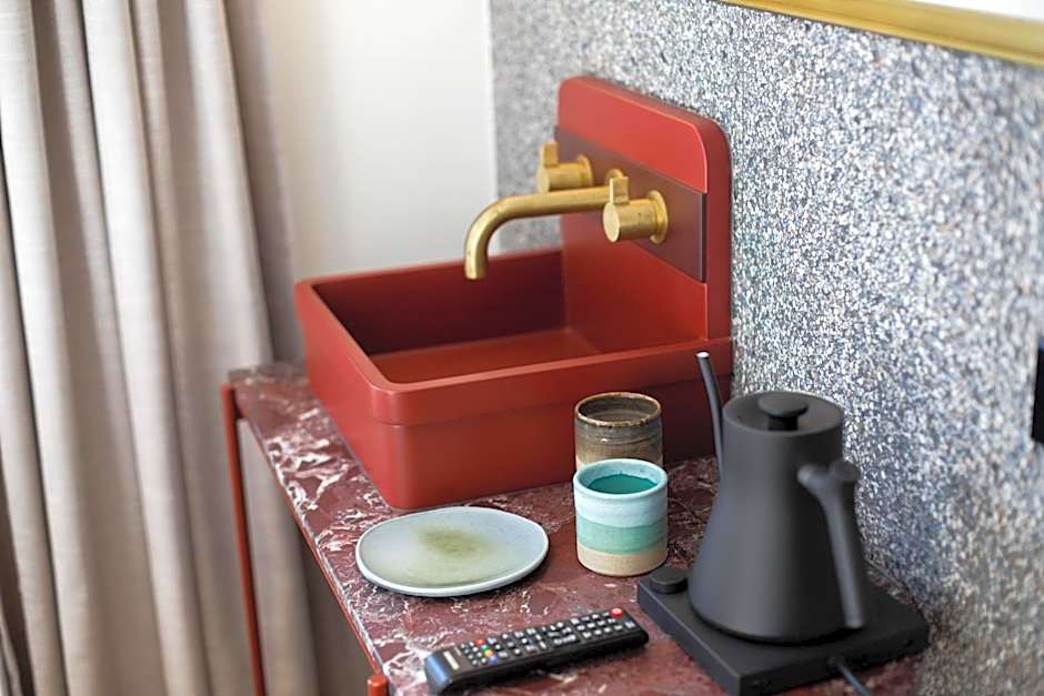 The Sarah by Urban Rest