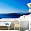 White Santorini Suites & Spa