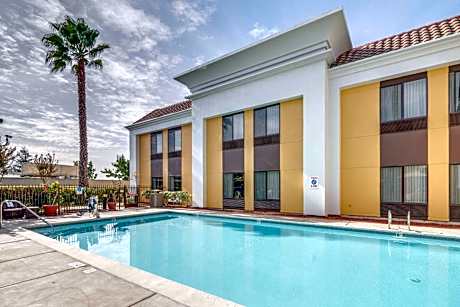 Hampton Inn By Hilton Livermore